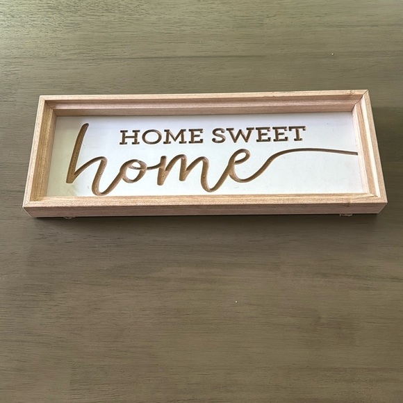 NWT Home Sweet Home Wooden Sign - Picture 1 of 2